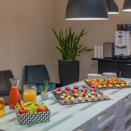 Neue Mitte Affiliated By Melia Hotell 4*