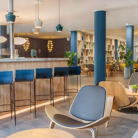 Neue Mitte Affiliated By Melia Hotell 4*