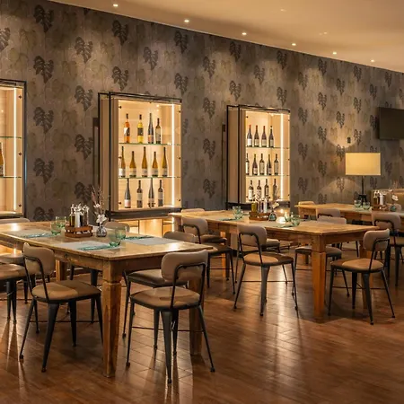 Neue Mitte Affiliated By Melia Hotel 4*