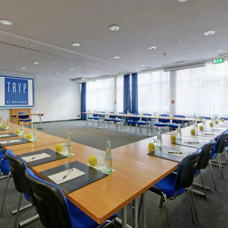 Neue Mitte, Affiliated By Melia Hotel
