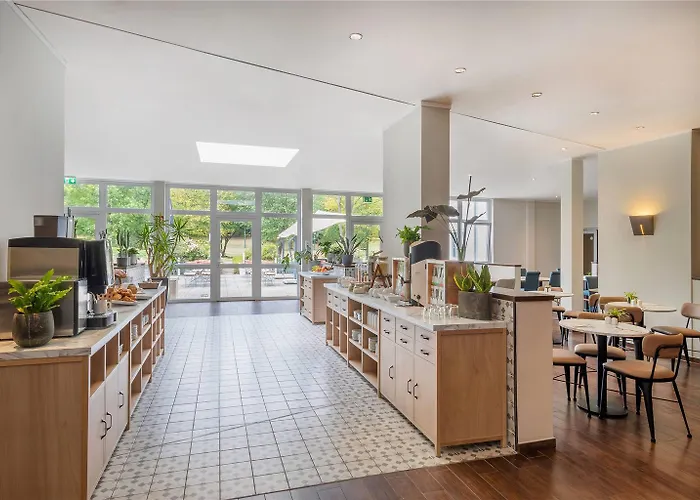 酒店 Neue Mitte Affiliated By Melia 4*